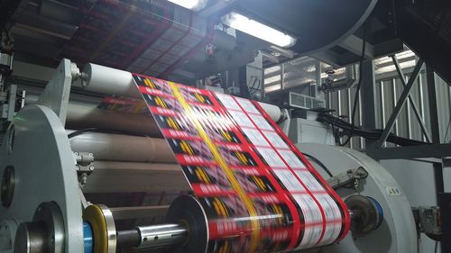 南陽金牛彩印集團幸福感滿滿,意氣風發走在大路上 誓做民族品牌的領航者